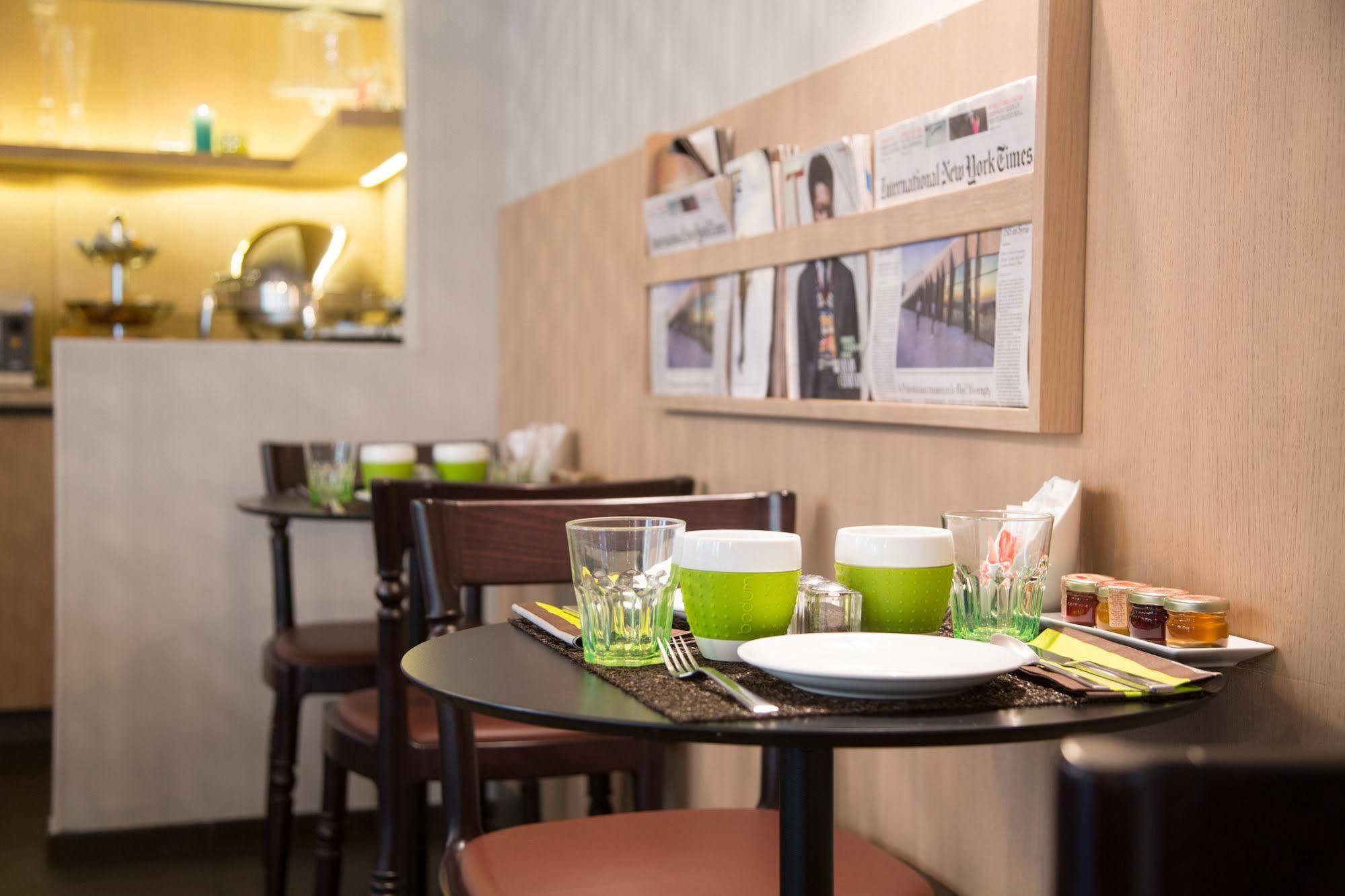 Hotel Le Marcel Paris Gare De L'Est Dış mekan fotoğraf